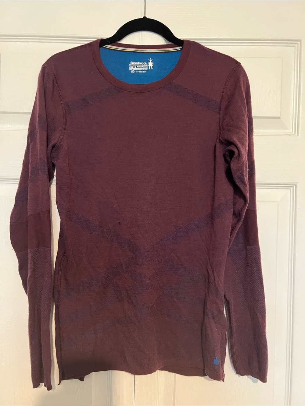 Smartwool Women’s Merino Crew Intraknit Sweater - Burgundy